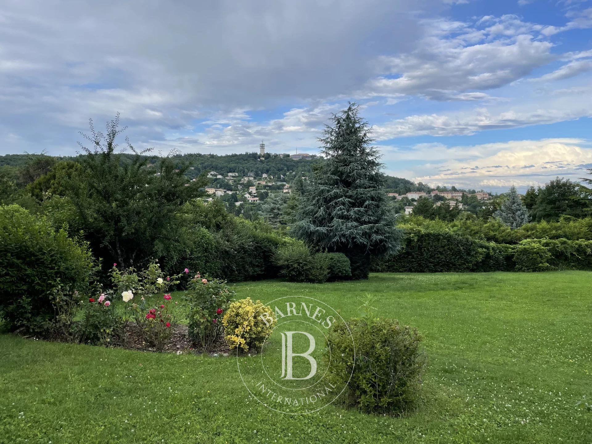 Парцел с проект в SaintDidierAuMontD'or, Les Monts D'or, Франция за